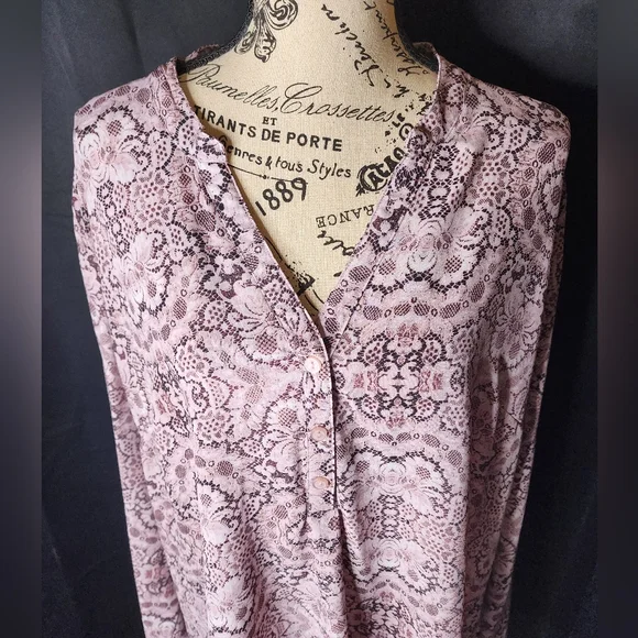 Notations Blouse - Picture 2 of 7